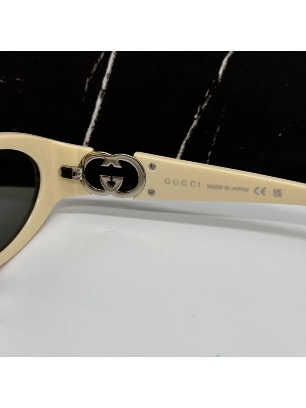 New Gucci Ivory Gray Women Oval Sunglasses GG1662SA 004
